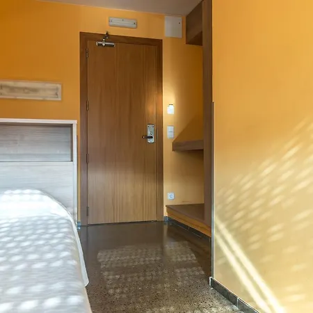 Guest house Residencia Salesiana Marti-codolar