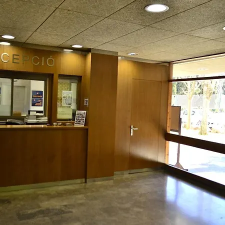 Residencia Salesiana Marti-codolar 2* Барселона