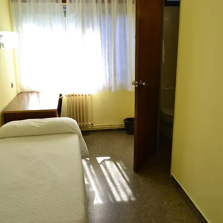 Residencia Salesiana Marti-codolar 巴塞罗那