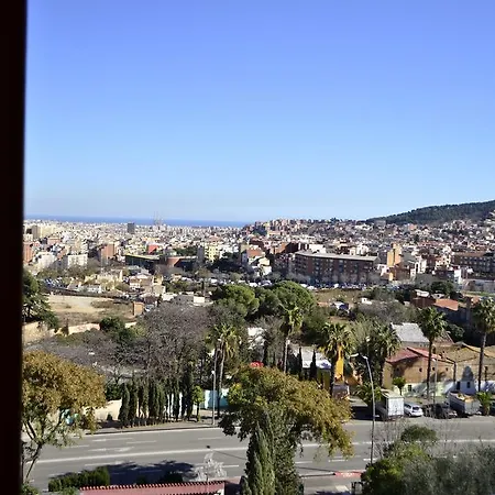 Residencia Salesiana Marti-codolar 招待所