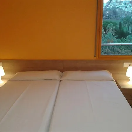 Residencia Salesiana Marti-codolar 2* Барселона