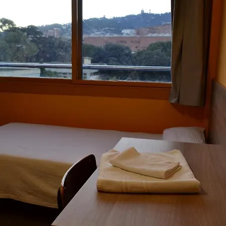 招待所 Residencia Salesiana Marti-codolar 巴塞罗那